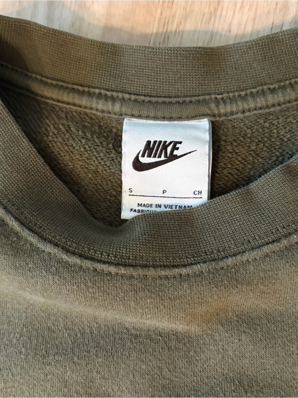 NIKE SPORTSWEAR CLUB FLEECE CREWNECK SWEATSHIRT OLIVE GREEN SIZE SMALL - Picture 2 of 6